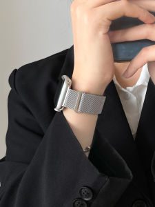 Metal Magnetic Apple Watch Band S9 Compatible with iWatchs9 for Men And Women Suitable for Apple Watch 8 7 6 Milanese Loop