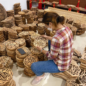 New Chinese Style Dongyang Wood Carving Pendant Scented Cypres Solid Wood Fan Shape round Ancient Simulation Carving Artifacts Wall Decorations