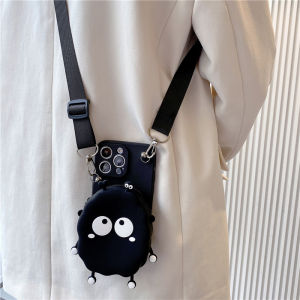 กระเป๋าใส่เหรียญสีดำ ปกป้อง Apple 17 pro โทรศัพท์มือถือ iPhone 16 pro Max ปกป้อง 13 กระเป๋าสะพายข้าง 15 pro สายสะพาย 14 plus ลายการ์ตูนน่ารัก 12 ปกป้องเต็มจอ 11 กระเป๋าสะพายข้างสำหรับผู้หญิง XS สายโซ่