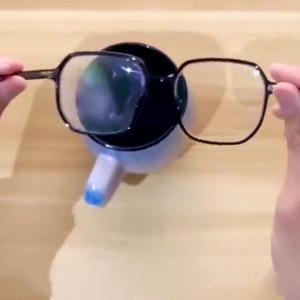 100pcs Disposable Eyeglasses Lens Cleaning Cloth Anti Fog Wet Wipe Glasses Tissue Screen Remove Dust