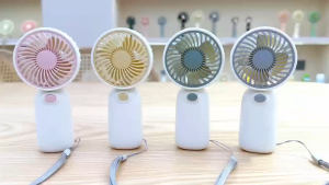 พัดลมมือถือ พัดลมมินิ Mini Fan รุ่น L-617 (ใส่ถ่าน)