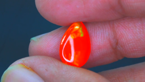 3.11 CT Fervent ! พลอยโอปอลไฟสีส้มธรรมชาติ 100% รูปทรงลูกแพร์จากเอธิโอเปีย สำหรับแหวนและจี้