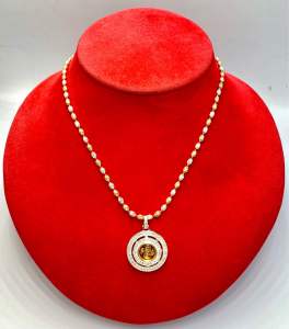 สร้อยคออิตาลีสองกษัตริย์ เงิน + ทอง ลายเม็ดข้าวสาร พร้อมจี้กังหันล้อมด้วยเพชรสวิต ช่วยเสริมราศี ขจัดปัดเป่าสิ่งชั่วร้ายออกไปนำพาสิ่งดีดีเข้ามาในชีวิต น้ำหนัก 1 บาท ความยาว 18 นิ้ว 20 นิ้ว 24 นิ้ว ของจริงสวยงามตรงปกค่ะ