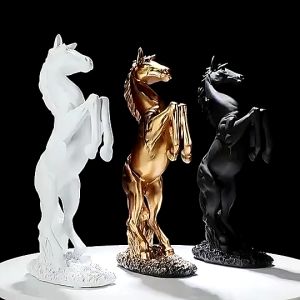 Horse Statue EuropeanStyleSculpture Home Desk Model Bar Crafts Ornaments Modern Resin Art Decoration