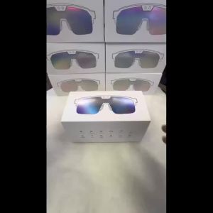 Kính Thể Thao Thông Minh 2026 HD Tích Hợp Camera 800W Chống Tia UV Trợ Lý Giọng Nói Dịch Thuật AI Gọi Điện Không Dây Bluetooth.