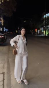 [Duy nhất 20H 10.11 - 13.11 Mua 2 giảm 10%] Set đồ nữ đẹp đi chơi dạo biển du lịch 2 món gồm áo sơ mi quần ống rộng vải đũi trắng MIX đồ đi chơi cực sang. SD1