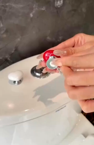 Nút dán nhấn xả nước bồn cầu - tay nắm cửa hình Trái Tim đa năng tiện lợi sáng tạo