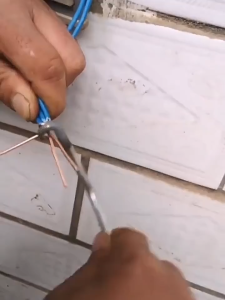 Electrician  Hand Cranked Wire Merger tool Universal Splicing Terminals Wiring Rotating Flexible