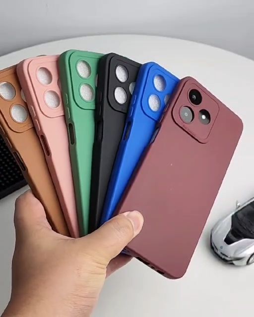 Custodia In Silicone TPU Per Realme C53 / C51 / Note 50, Cover Protettiva Con Foro Portacharm E 13 Colori - Rosso