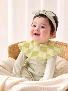 SHI YUE JIE JING | Rotatable Baby Bib