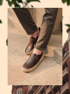 Skechers สเก็ตเชอร์ส รองเท้า ผู้ชาย Usa Street Wear Revo Shoes - 210905-BLK