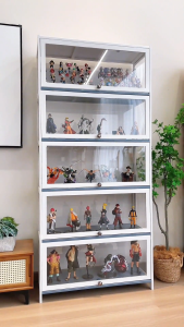 ตู้โชว์กระจกใส ตู้ของเล่น ประตูตู้อะคริลิค สี่ด้านโปร่งใส ความจุขนาดใหญ่หลายชั้น ชั้น 3-5 ใสทั้ง4ด้าน