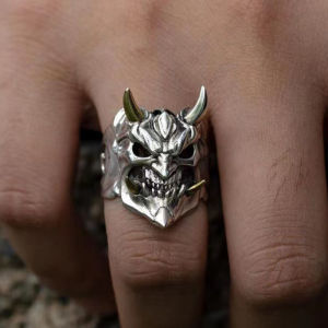 Cincin Pria Modis: Topeng Retro & Tengkorak Binatang