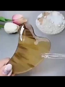 Alat Pijat Wajah Gua Sha Jade Roller Guasha Stone Alat Pijat Wajah Anti Kerut Wajah Tirus