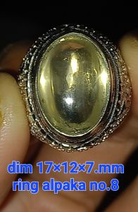 natural top grade krstal lemon citrine gosokan mumbul kebawah.. atas/bawah mulus kinclong .dbawah ada sdkit inklusi alami.no krak.