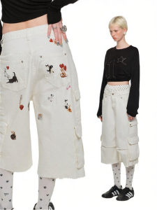 1JINN STUDIO | Cat & Dog Print Washed Straight Low-Rise Jean Capri