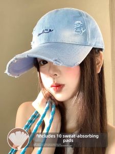BAOYINFEI | Torn Embroidered Lettering Face-Slimming Baseball Cap