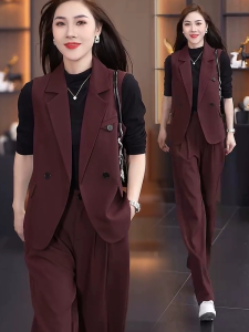 Fashionable Three-Piece Suit Vest Set Womens High Waist Wide Leg Pants Elegant Spring 2025 New Arrival Age-Defying Outfit