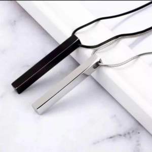 KALUNG TITANIUM PRIA DAN WANITA LIONTIN PERSEGI MODEL TERBARU