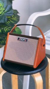 แอมป์กีตาร์ AROMA AG-15A ขนาด 15 วัตต์ ต่อบลูทูธได้ + ช่องเสียบไมค์ แอมป์อคูสติก กีตาร์โปร่ง Acoustic Guitar Amp พร้อมสายหนังหิ้วพกพาอย่างดี & สาย USB Aroma Ag 15A Aroma Ag15 - Lazada