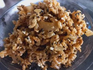 กระยาสารทกำแพงเพชร สูตรหวานน้อย เน้น มันกะทิ มะพร้าวสด ใช้น้ำตาลธรรมชาติ มีความหอมธรรมชาติ น้ำหนัก1กิโลกรัม