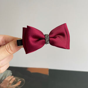 กิ๊บติดผมรูปผีเสื้อประดับเพชรเทียมหรูหรา กิ๊บติดผมรูปปากเป็ด กิ๊บติดผมด้านข้าง กิ๊บติดผมแบบหนีบผมด้านหน้า กิ๊บติดผมแบบทันสมัย ​​แฟชั่น