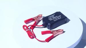 1Pcs Emergency Power USB Adapter 12V 24V to 5V with 3 USB Ports And Battery Clip High-Efficient Phone Charging Adapter
