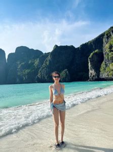 ชุดว่ายน้ำซับฟู้ดเซ็กซี่ สไตล์ไฮเอนด์พร้อมโซ่ประดับเพชร ชุดว่ายน้ำแบบแยกส่วนสำหรับผู้หญิงในช่วงวันหยุด