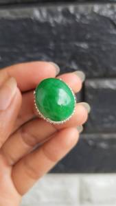 เนื้อหาสินค้า J147หยกพม่า Type A เขียวจักรพรรดิ์ เนื้อเทียน 16.35Cts (ตัวเรือนโชว์เม็ดหยก)