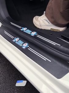 ตัวป้องกันธรณีประตูประตูรถยนต์ การต่อต้านรอยขีดข่วนคาร์บอนไฟเบอร์ประตูประตูป้องกันประตูทางเข้าประตูยาม สติ๊กเกอร์ป้องกันเกณฑ์ประตูรถ ฝาครอบตัดแต่งยานพาหนะสากลสำหรับรถบรรทุกรถยนต์ SUV