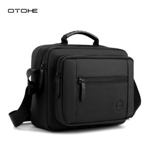 OTOHE กระเป๋าผู้ชายสะพายข้างกระเป๋าสะพายชายกระเป๋าสายสะพายขนาดใหญ่กระเป๋ากระเป๋าสะพายข้างแฟชั่นกระเป๋าย่ามส่งเอกสารสำหรับทำงานธุรกิจกระเป๋าเดินทางกีฬา