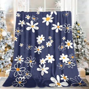 Beast Kingdom | White Wildflowers Print Queen Size Machine Washable Luxuriously Soft Plush Blanket Suitable for All Seasons Year Round Use
