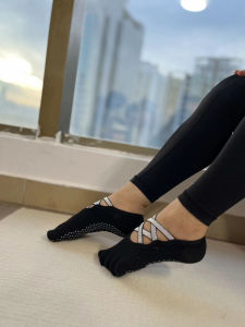 ถุงเท้าโยคะ ANJALI สำหรับผู้หญิง ถุงเท้าออกกำลังกาย ถุงเท้าโยคะ ถุงเท้าโยคะแบบหกนิ้ว ถุงเท้าโยคะกันลื่น ถุงเท้าโยคะสำหรับฝึกโยคะ