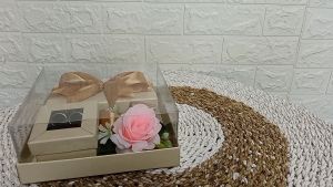 Box Tempat Cincin dan Uang Mahar dan Seserahan Pernikahan Dengan Tutup Mika - TUCM