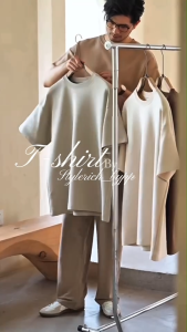 เสื้อยืด เสื้อยืดคอกลม ใส่ได้ทั้งหญิงและผู้ชายเกรดพรีเมี่ยม เสื้อยืดแขนสั้น ผ้านุ่ม ใส่สบาย ซักไม่หด