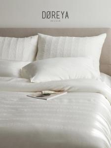 French Minimalist Soft TC Cotton Four-Piece Bedding Set