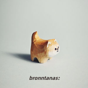 Handcrafted Wooden Carving Dog Figurine Creative Birthday Desktop Decoration Adorable Animal Sculpture Home Decor Gift