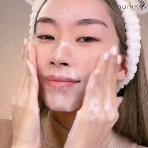 เจลล้างหน้า Quinya Advanced Defense ACNE Cleanser 180ml - คลีนเซอร์คุณหมอ