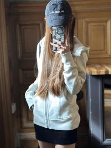 เสื้อสเวตเตอร์คอวีสีเทา ทรงสลิมฟิต ทรงสวมสบาย สำหรับผู้หญิง ฤดูใบไม้ผลิและฤดูใบไม้ร่วง วัสดุผ้าฝ้ายและโพลีเอสเตอร์ ปกติ