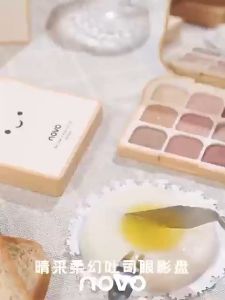 Novo5645 NOVO EYESHADOW Toast พาเลตต์อายแชโดว์ขนมปัง ชิมเมอร์ เนื้อแมตต์ กลิตเตอร์ ชิมเมอร์ กันน้ํา ติดทนนาน 9 สี
