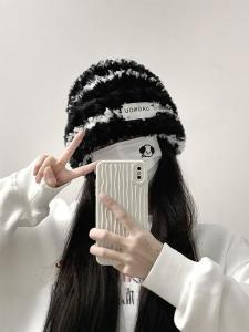 Warm Knitted Woolen Hat for Women Street Style round Top Thickened Autumn Winter Fashion Accessory Face Slimming White Fluffy Hat