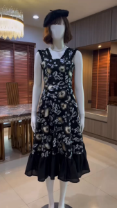 RL061 : RoseLine เดรสบุษบาราตรี แต่งระบาย