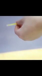 พร้อมส่ง !!!!แท่งเรืองแสง กำไลเรืองแสง 100pcs ผสม 8 สี (ฟรี ขั้วต่อสร้อยข้อมือ) แท่งหักเรืองแสงแถมข้อต่อ เส้นเรืองแสง Glowsticks โปรดปรานงานปาร์ตี้อีสเต