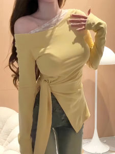 Elegant Lace Splice Long Sleeve Base Shirt Womens Slim Fit Shoulder Bared Design Autumn New Style Fashionable T-Shirt