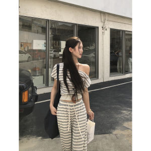 New Unique Striped Off-Shoulder Short Sleeve T-Shirt