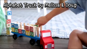 Melissa & Doug Alphabet Truck: บล๊อกไม้ abc อักษร 28 ชิ้น สะกดคำศัพท์ ตัวต่อ ลากได้ ของแท้ USA(3y+)