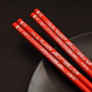 ฉลองงานแต่งงานสีแดงความสุขคู่ตะเกียบคู่ของขวัญจัดเลี้ยงบ้าน 20 คู่ไม้สไตล์จีนอุปกรณ์รับประทานอาหาร