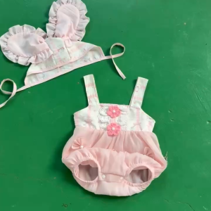 BD283 Bodysuit hai dây hồng RIOKIDS áo liền quần cho bé gái sơ sinh đầy tháng thôi nôi