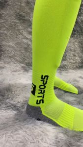 ถุงเท้าฟุตบอล ยืดหยุ่นดี กันกระแทก นุ่มเท้า ระบายอากาศดี แห้งไว เพื่อสุขภาพ 02-F7