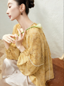 SUSHE | Bohemian Dye Plant Print Handwoven Trim Lantern Sleeve Chiffon Top